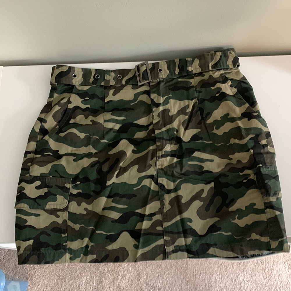 Army print mini skirt
